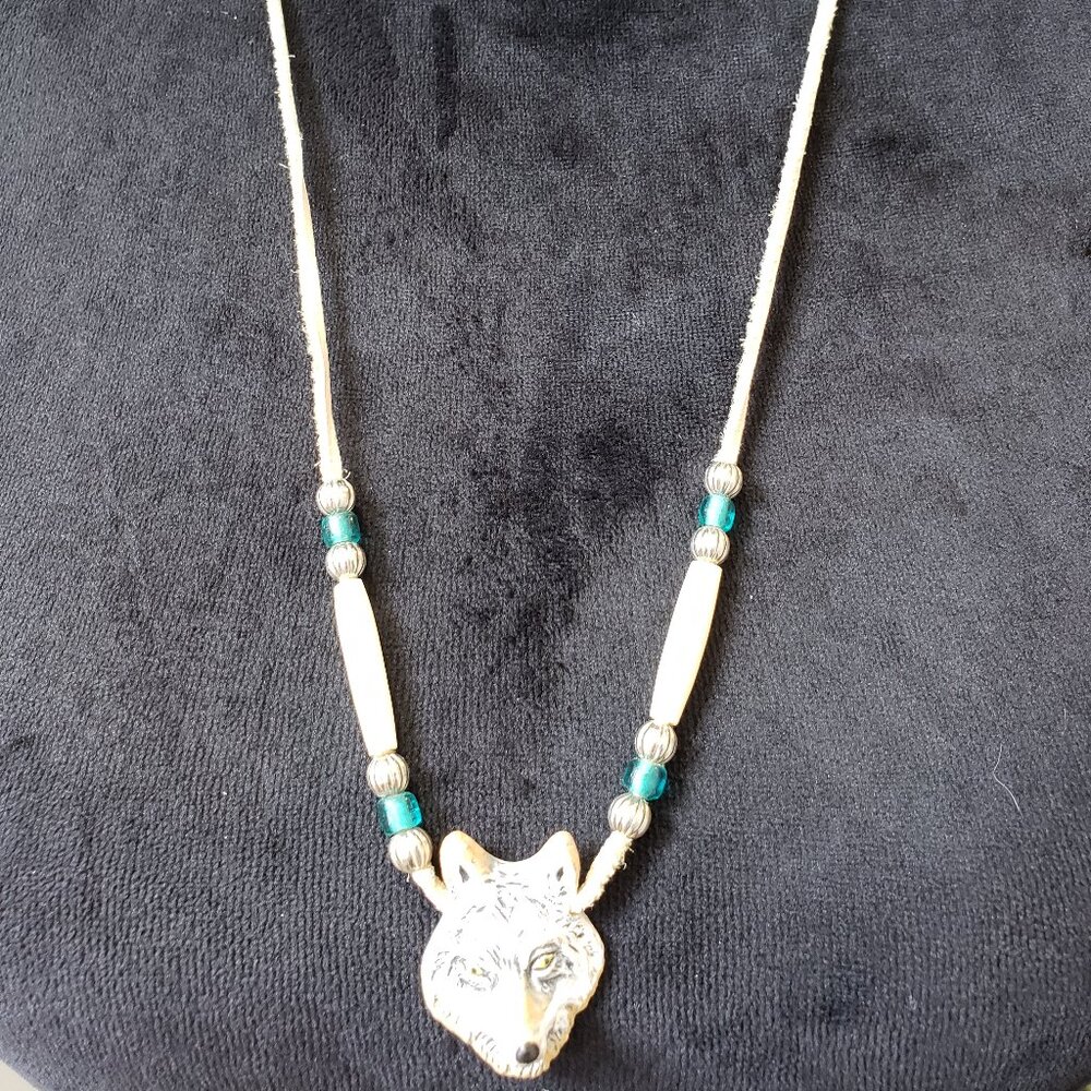 Womens Fashion Multicolor Wolf Face Pendant Crystal Beaded Necklace Jewelry